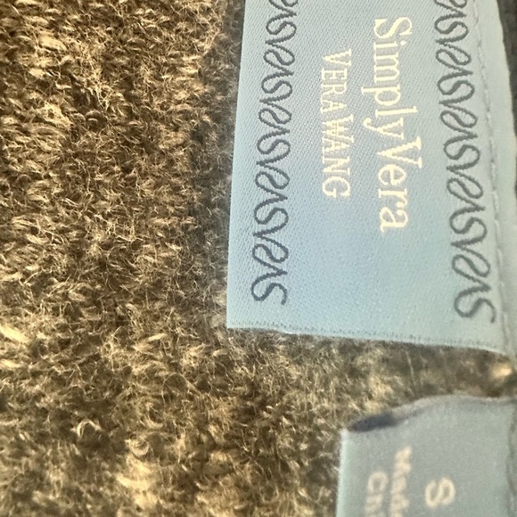 Simply Vera Wang high-low hem long sleeve sweater Size S - Picture 5 of 6